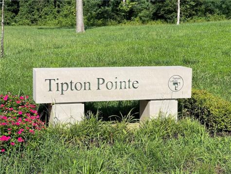1817 Tipton Pointe Court Columbus IN 47201