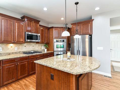 2801 Brookline Court Zionsville IN 46077
