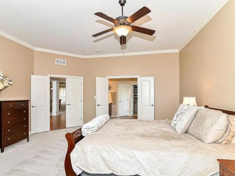 2801 Brookline Court Zionsville IN 46077