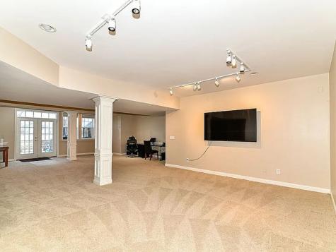 2801 Brookline Court Zionsville IN 46077