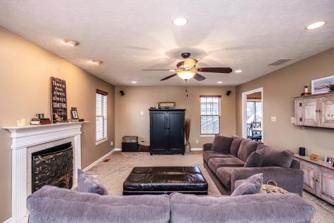 6560 Jonathan Court Avon IN 46123