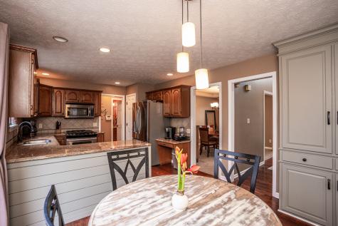 6560 Jonathan Court Avon IN 46123