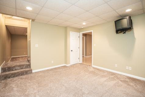 6560 Jonathan Court Avon IN 46123