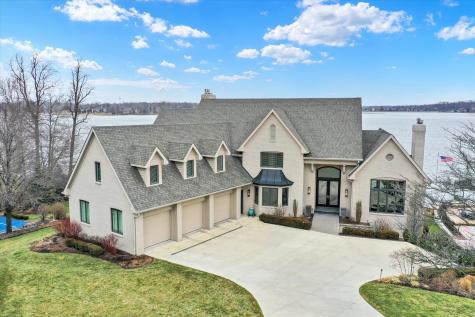 9158 Admirals Pointe Court Indianapolis IN 46236
