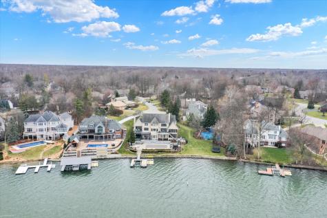 9158 Admirals Pointe Court Indianapolis IN 46236