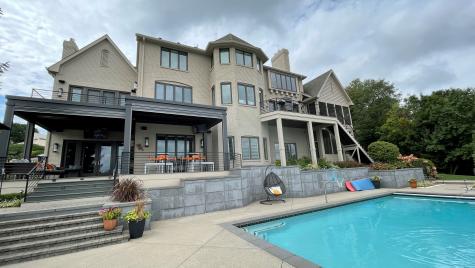 9158 Admirals Pointe Court Indianapolis IN 46236